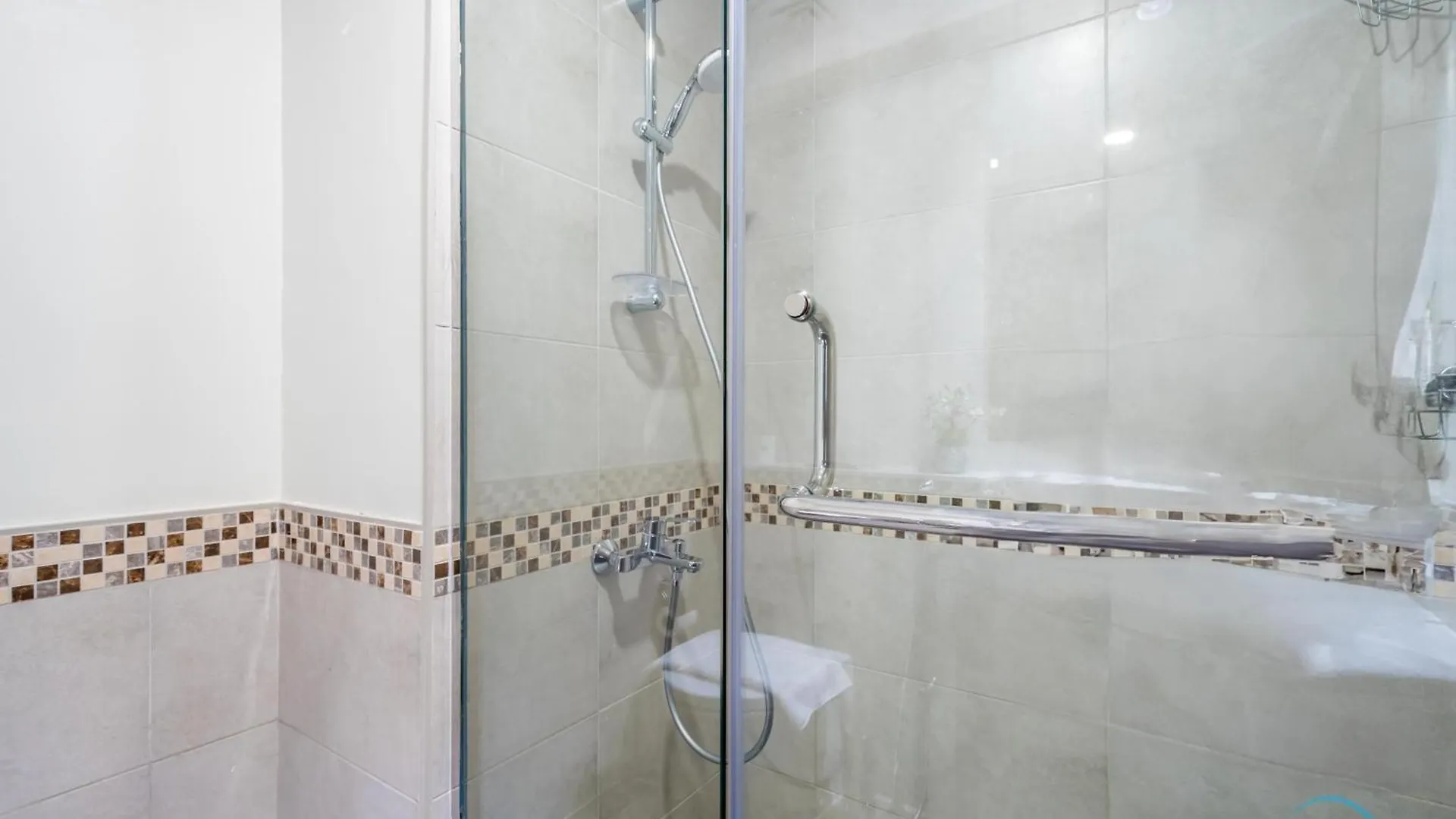 Enticing 2Br Apartment In Reva Residences, Business Bay By Deluxe Holiday Homes Dubai 0*,  United Arab Emirates