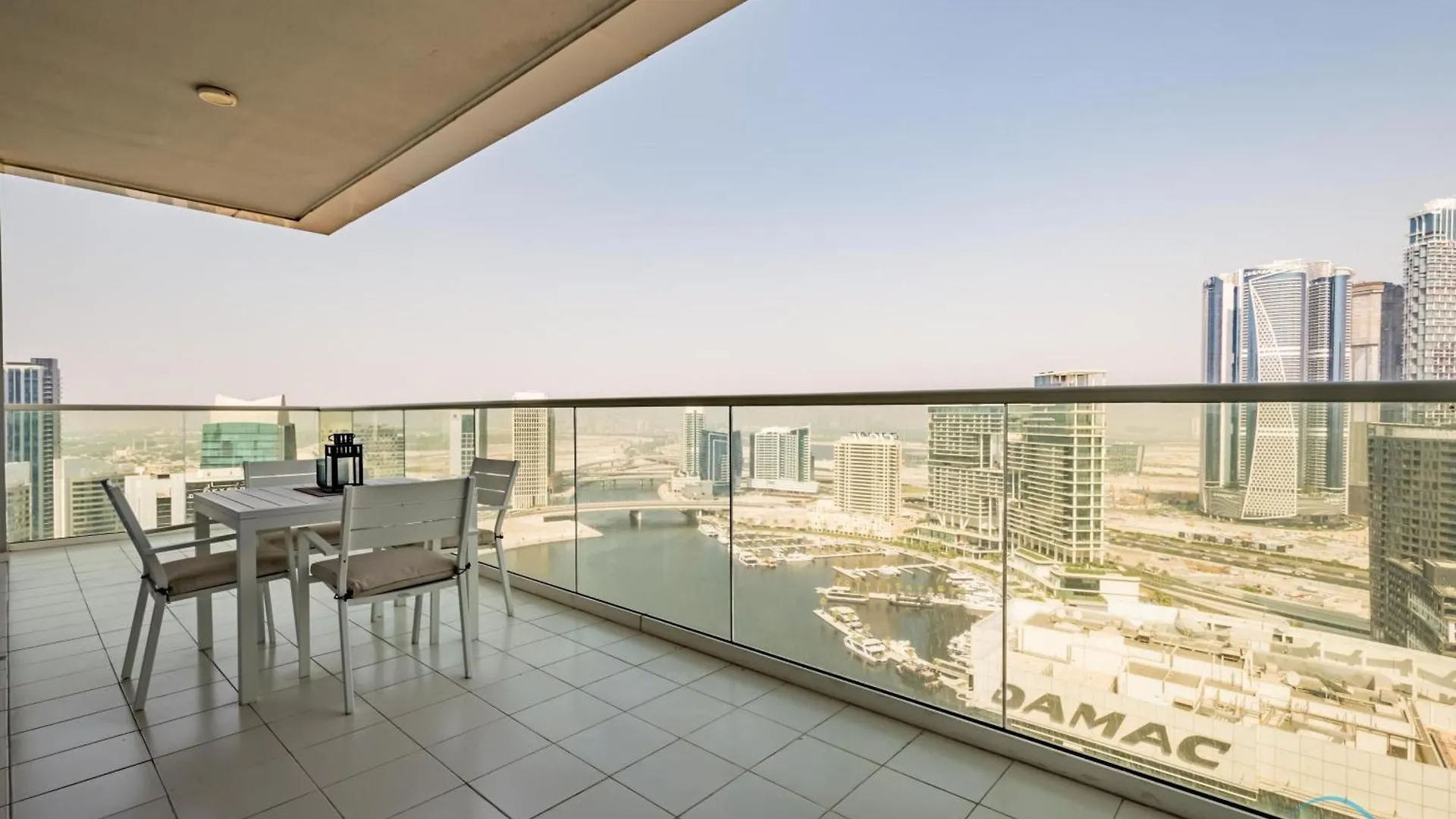 Enticing 2Br Apartment In Reva Residences, Business Bay By Deluxe Holiday Homes Dubai United Arab Emirates