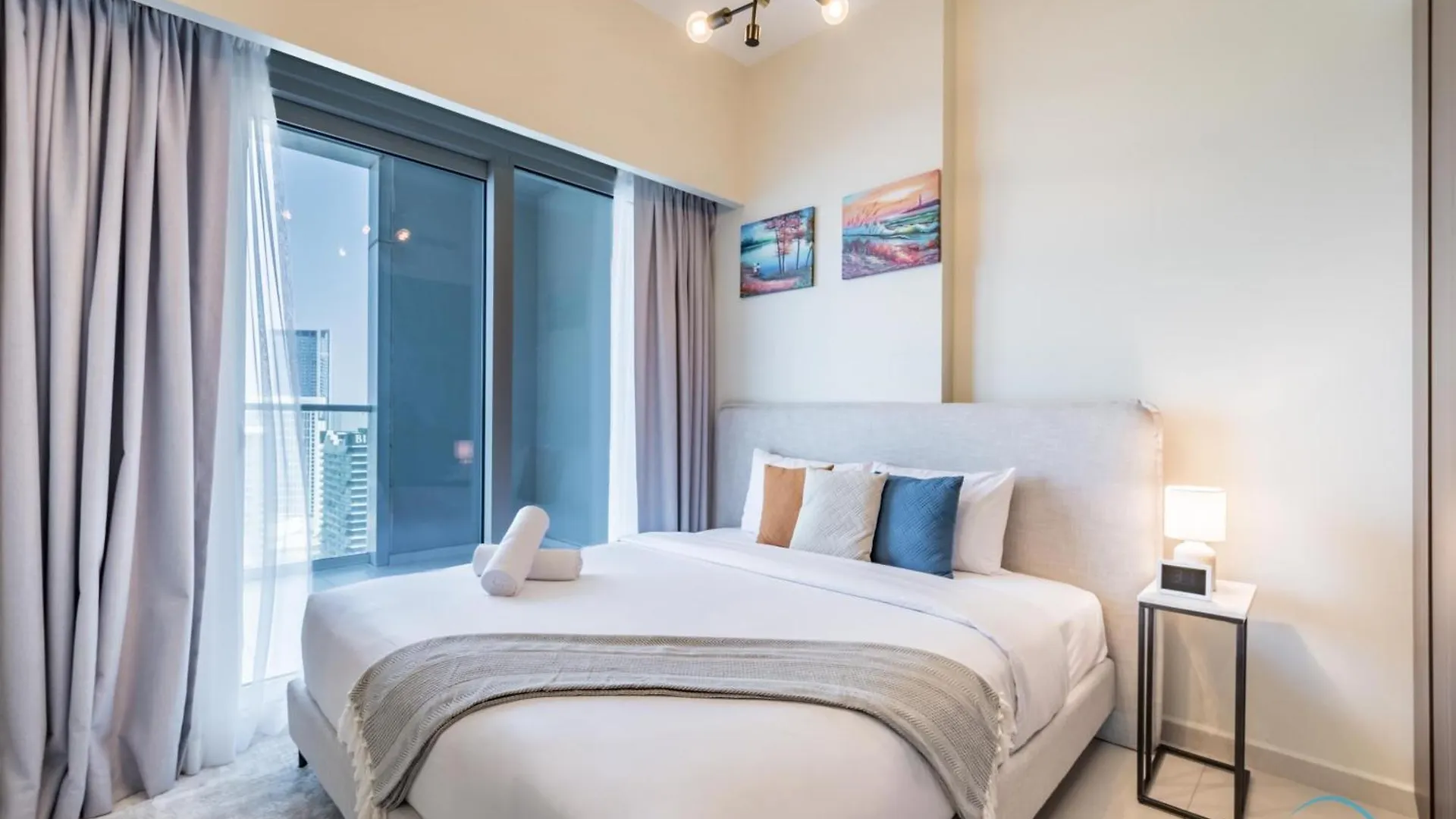 Enticing 2Br Apartment In Reva Residences, Business Bay By Deluxe Holiday Homes Dubai United Arab Emirates